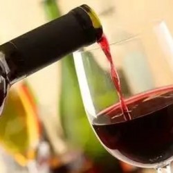 为什么葡萄酒不能倒满？ 不同类型酒倒多少最合适？ 