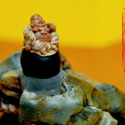 张嵩缅茄雕刻《因揭陀尊者》