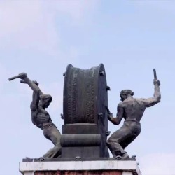 缅茄雕刻名家张嵩参加中央电视台科教频道大型纪录片《中国影像方志.高州篇》预告片
