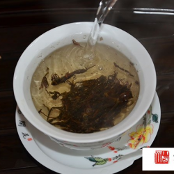 云南独特的食茶方法
