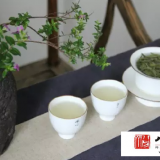 四川等地汉族人民传统的饮茶风俗--盖碗茶