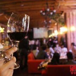 影响葡萄酒品鉴质量的10大因素，找对酒友很重要！ 