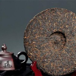 普洱茶为什么更多的以成品的形式保存？(普洱茶为什么有烟熏味)