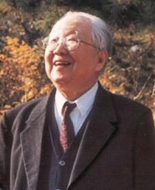 启功