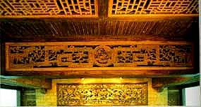  金漆木雕