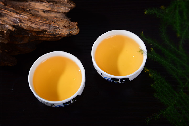 经常喝普洱茶的你，泡茶用水用对了吗，有哪些讲究？