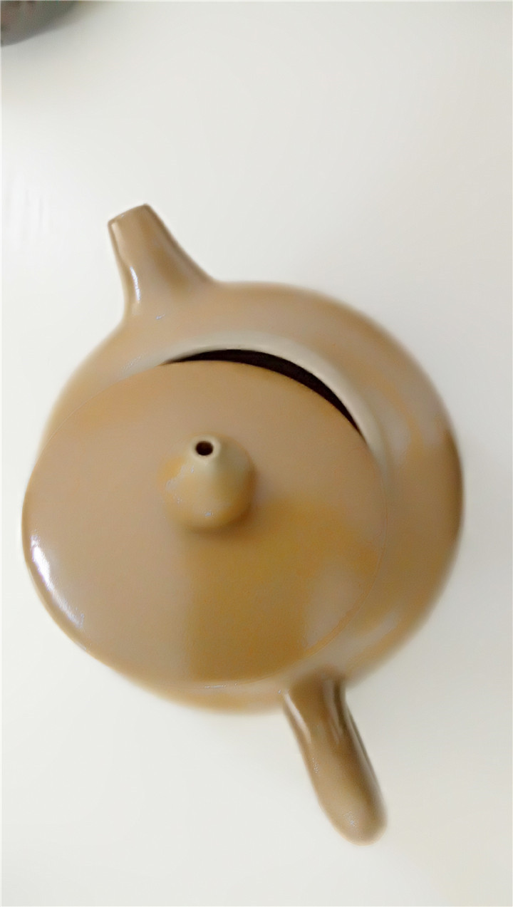 为什么紫砂罐存的普洱茶没有纸箱存的好喝？