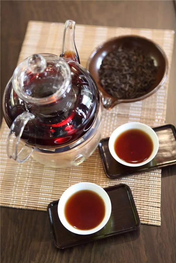 普洱茶汤色品鉴分析：汤色的如何判别？(普洱茶汤色品鉴分析图片)